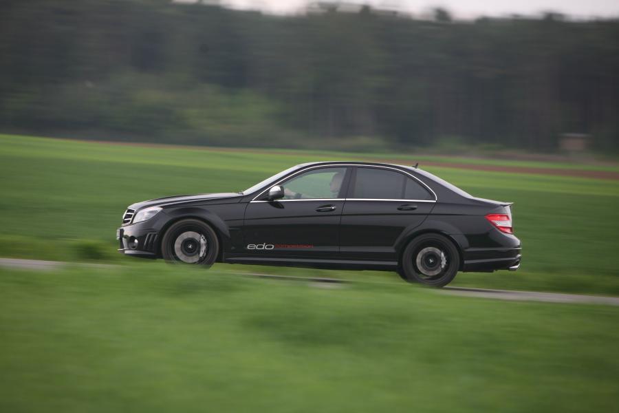  Mercedes-Benz C63 AMG by Edo Competition 2009 года  (фото 11 из 26)